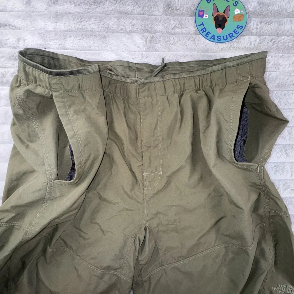 The North Face Shorts Men's XL‎ Pull On Adventure Taupe Army Green Swim Trunks